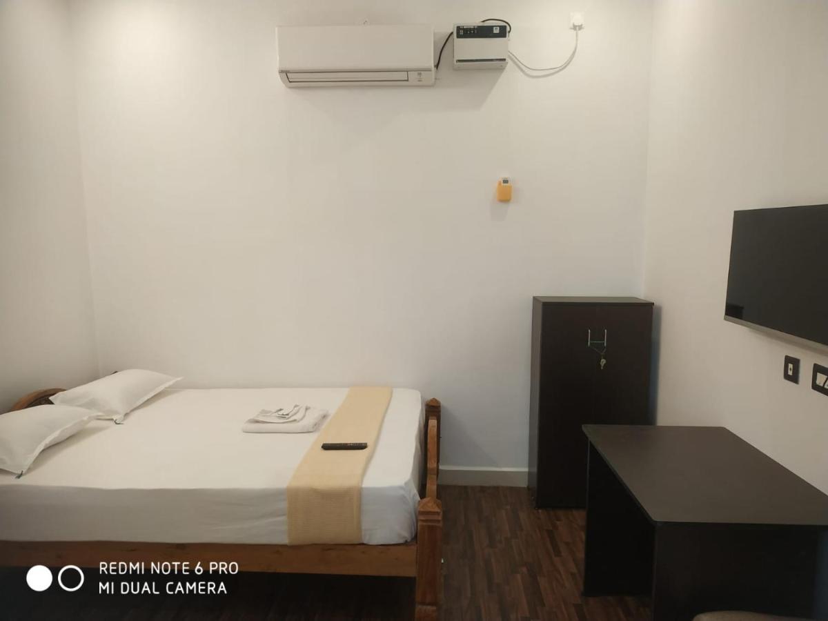 Bluemoon Homestay Пондичерри Экстерьер фото