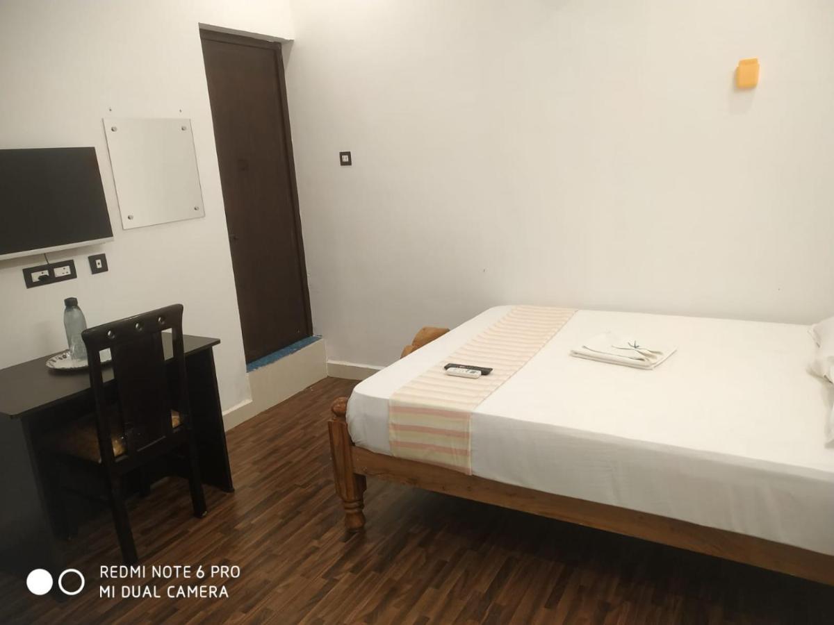 Bluemoon Homestay Пондичерри Экстерьер фото