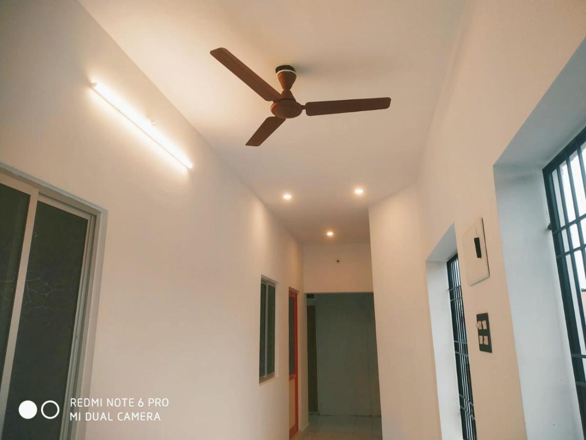 Bluemoon Homestay Пондичерри Экстерьер фото